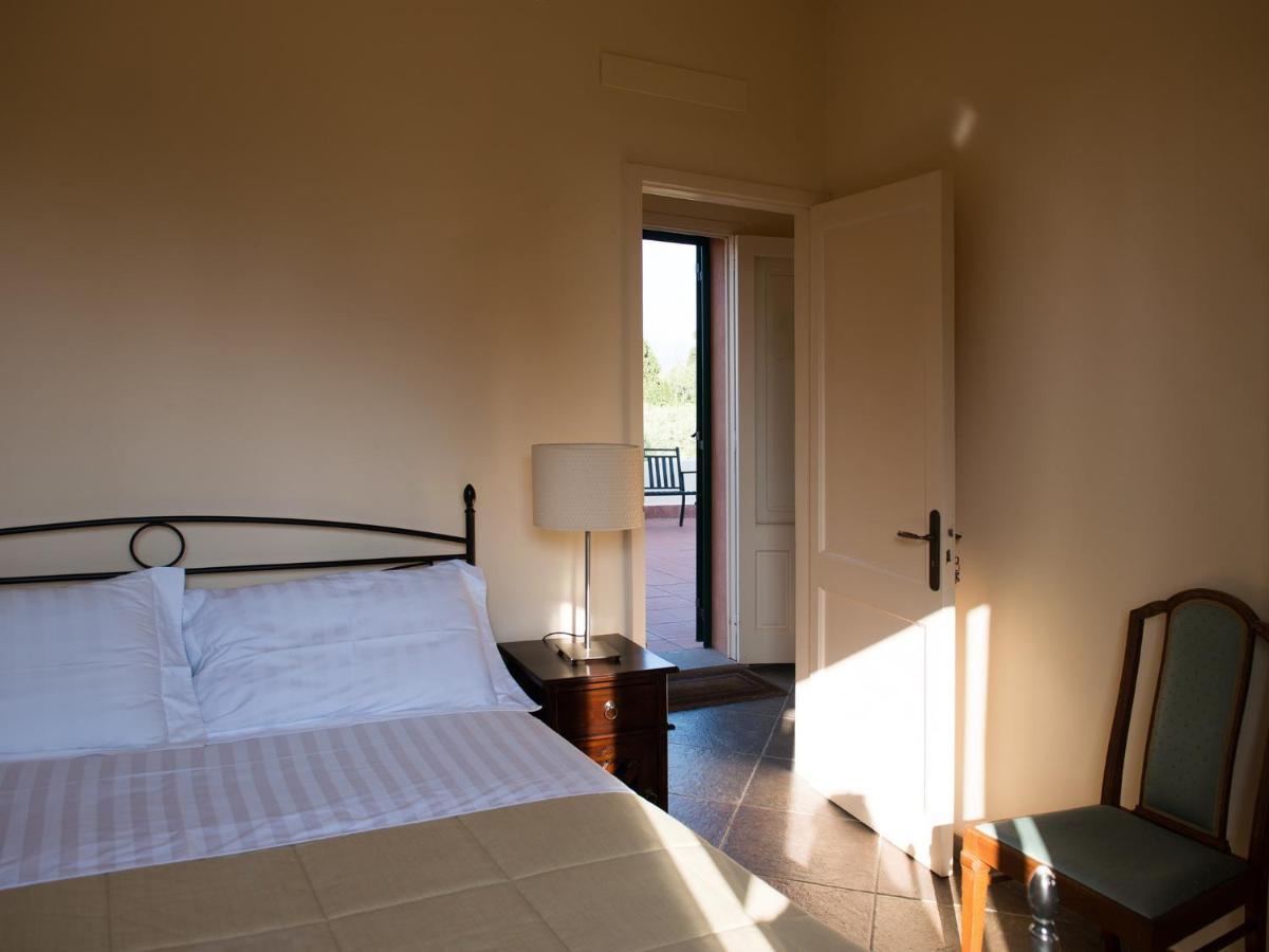 B&B Don Gaspano Pace Del Mela Kültér fotó